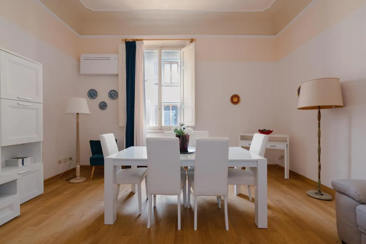 Ghibellina Elegant Apartment With 4 Bedrooms Florence 0*,