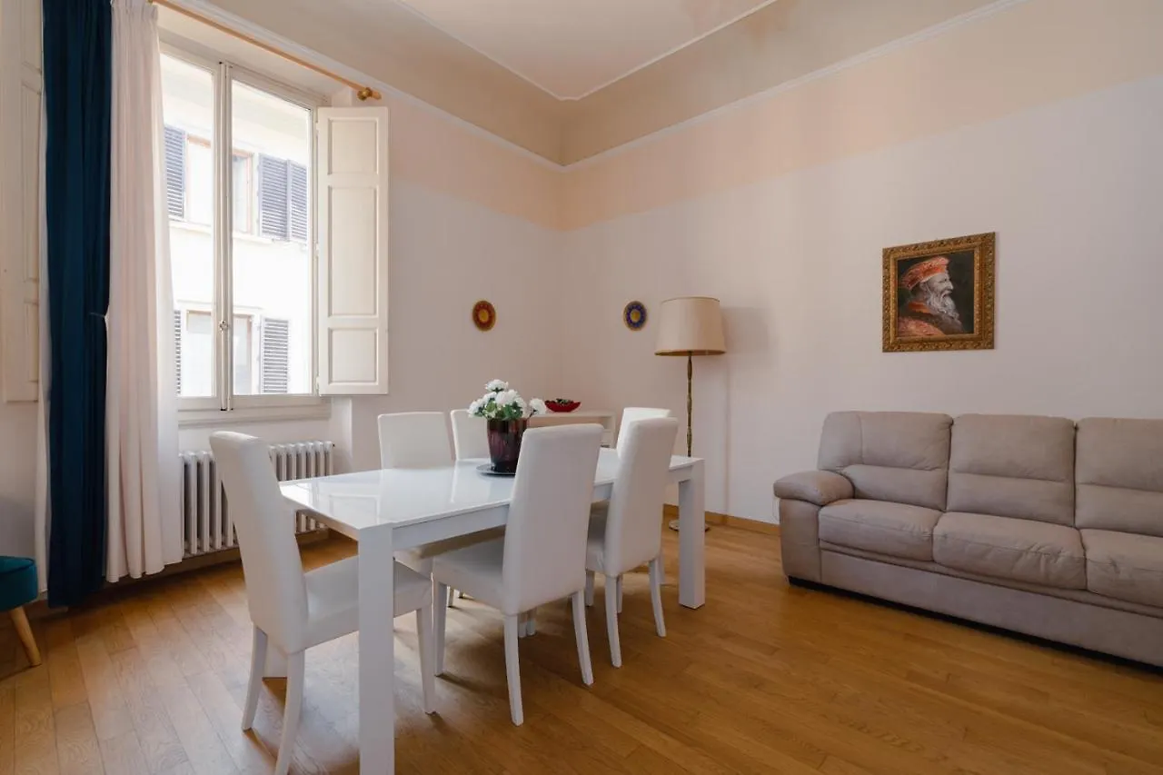 Ghibellina Elegant Apartment With 4 Bedrooms Florence Italy