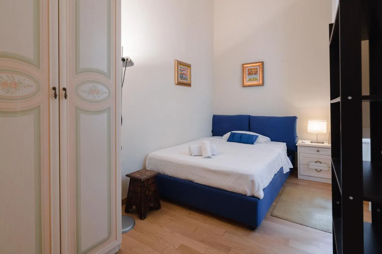 Ghibellina Elegant Apartment With 4 Bedrooms Florence Italy