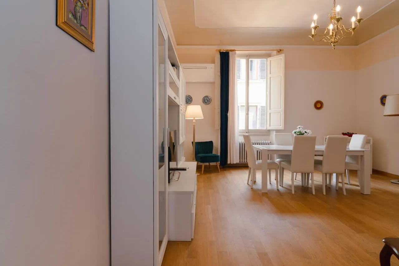 Ghibellina Elegant Apartment With 4 Bedrooms Florence 0*,  Italy